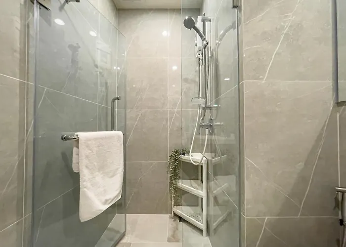 Luxury 2br︱fast Wifi︱walk To & Mrt Rama 9 Bangkok