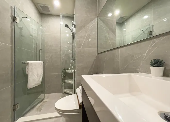 Apartment Luxury 2br︱fast Wifi︱walk To & Mrt Rama 9 Bangkok